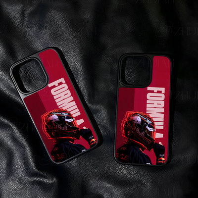 F1红牛头盔手机壳大孔电镀黑框碳纤纹二合一磁吸适用苹果17promax华为MATE60PROPLUSPURA80PROPLUSMATE70PROP