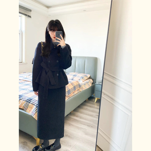 通勤风黑色毛呢套装女秋冬季小个子翻领系带收腰外套半身裙两件套