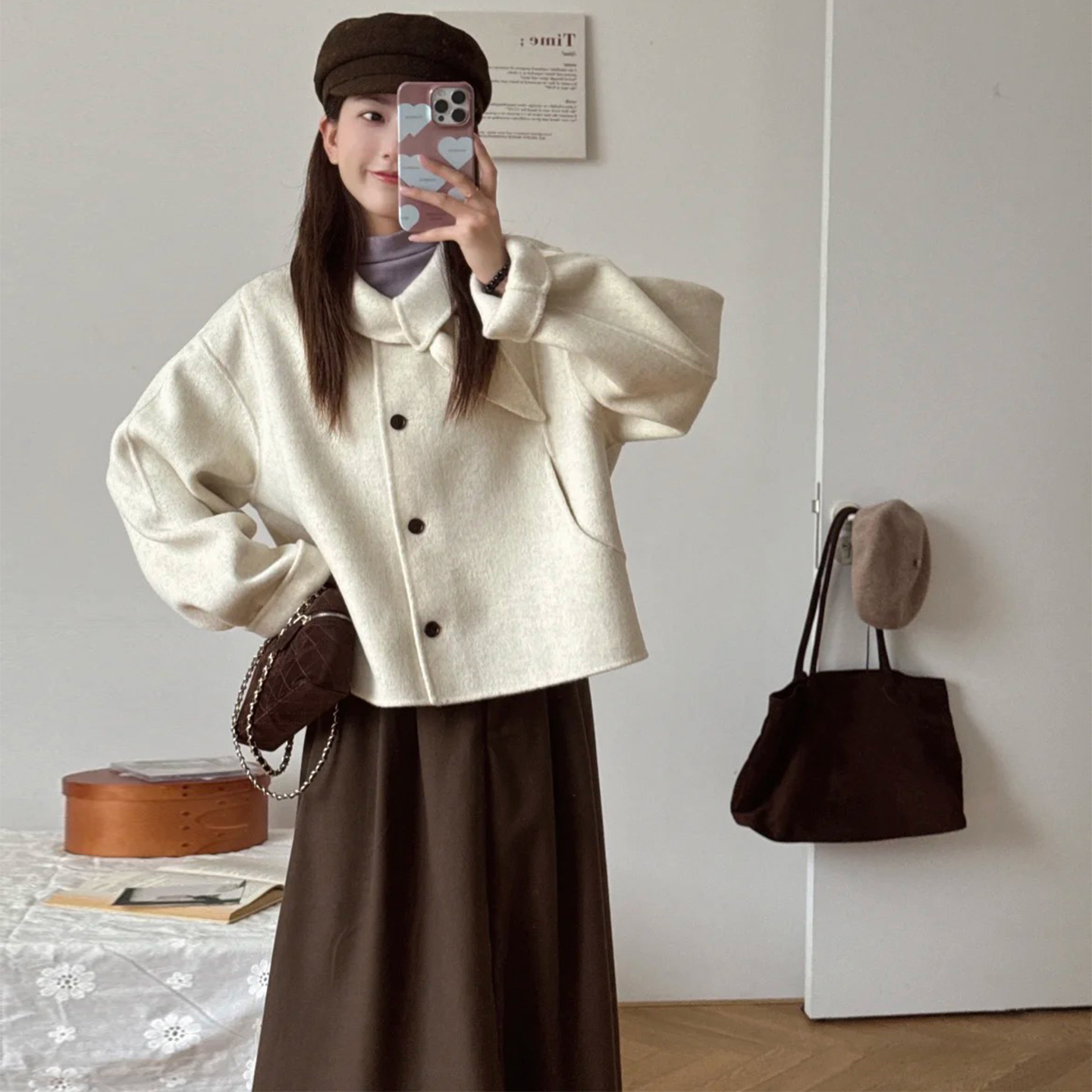 轻熟风兔耳朵领米白色毛呢外套