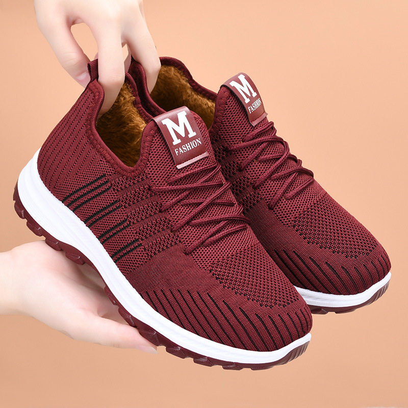 老北京加绒加厚棉布鞋中老年妈妈跑步鞋软面软底防滑运动鞋女鞋子