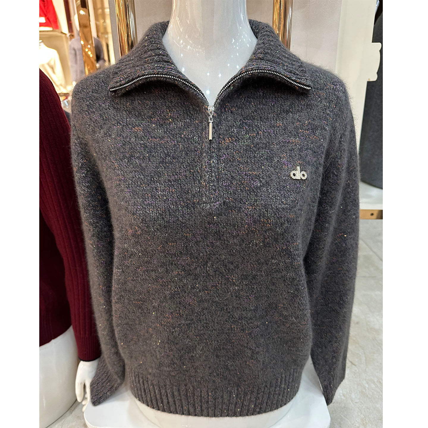 毛衣女款2025新款冬季慵懒松弛感翻领拉链针织衫依卡璐羊绒羊毛衫