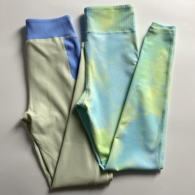 春天绿瑜伽裤高弹力修身炫彩亲肤外穿防卷边四季高腰提臀健身裤