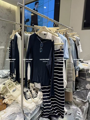 MIDO家 藏青色宽松长袖T恤上衣+条纹针织半身裙包臀裙子两件套