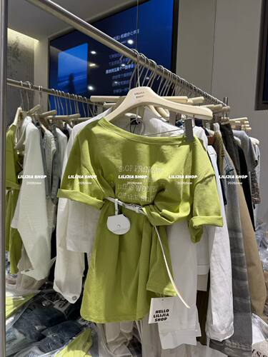 MIDO家 2026春夏新款韩版时尚百搭宽松显瘦字母印花短袖T恤配腰包