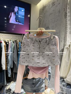 MIDO家 2026新款韩版时尚百搭显瘦气质小马印花牛仔半身裙