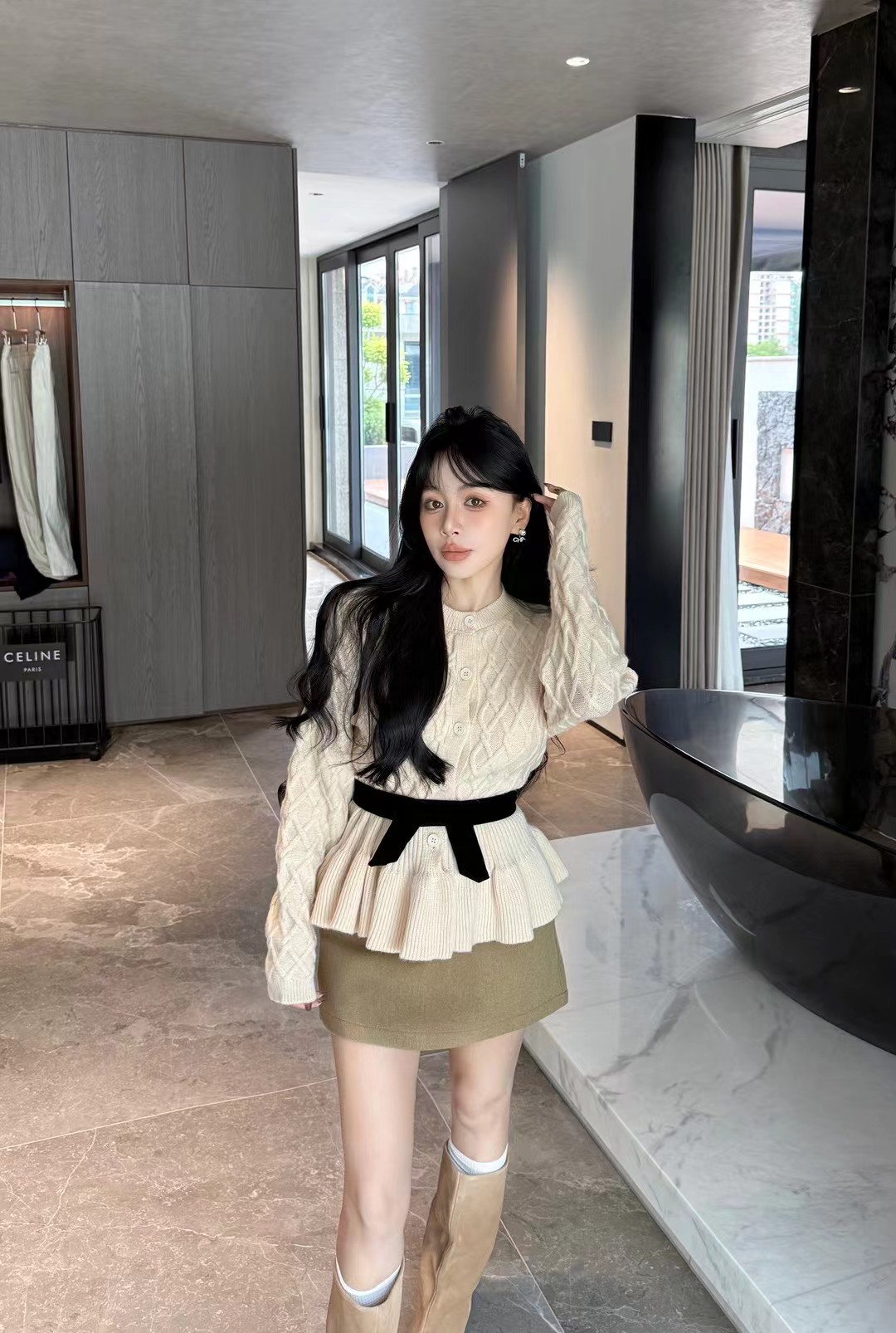 MIDO家 韩版时尚百搭显瘦圆领单排扣荷叶下摆长袖毛衣针织开衫女