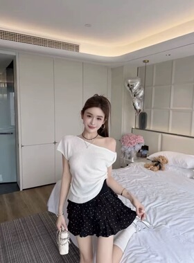 MIDO家 2026夏季新款韩版百搭显瘦斜肩短袖白色上衣+高腰波点短裙