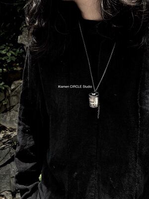 纯银原创小众设计暗黑吊坠项链
