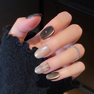 高级感菱格纹棕色猫眼 纯手工穿戴甲2025新款 AuraNail 茶雾晶格