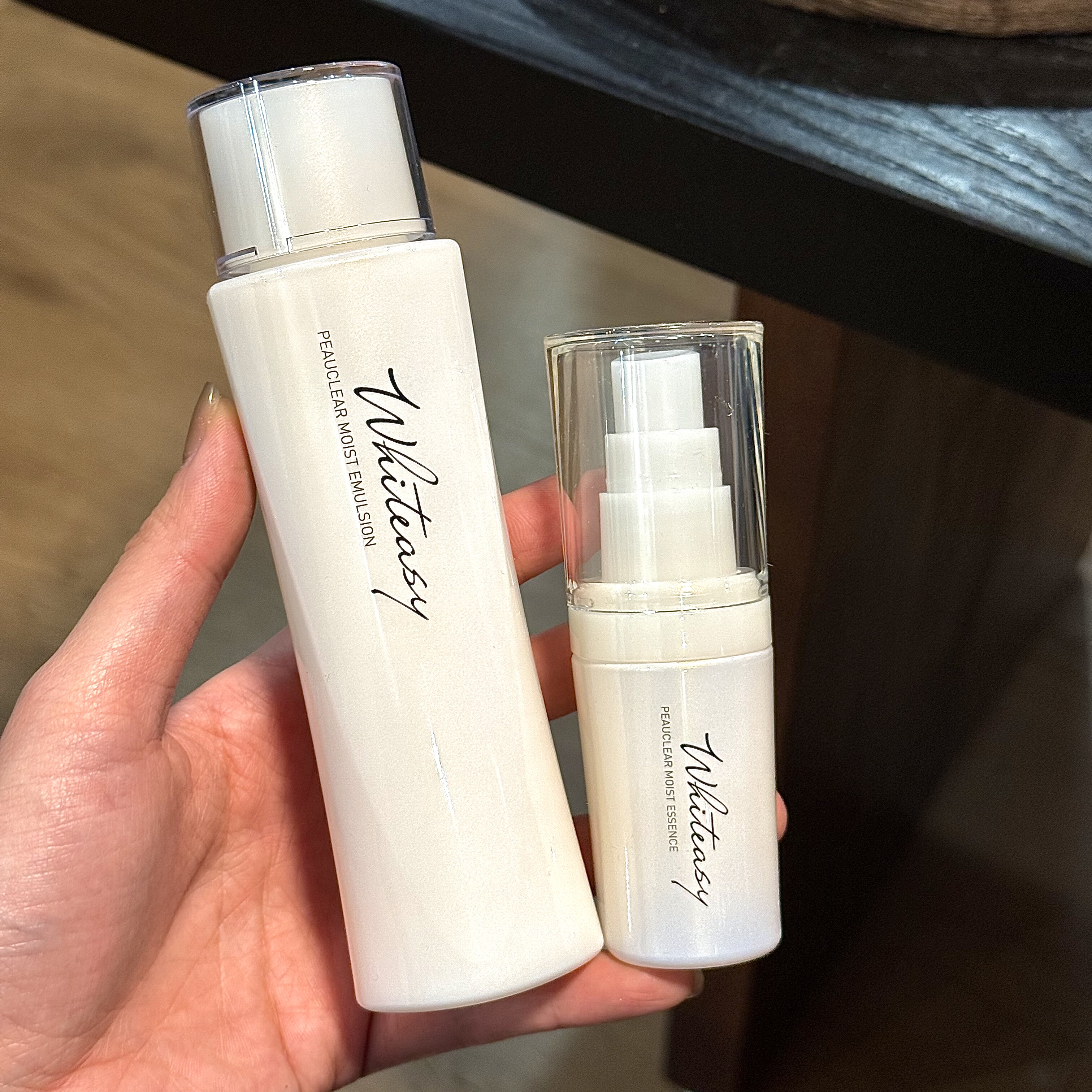 无盒日本Whiteasy光透焕颜亮肤乳液120ml提亮精华液30ml改善暗沉