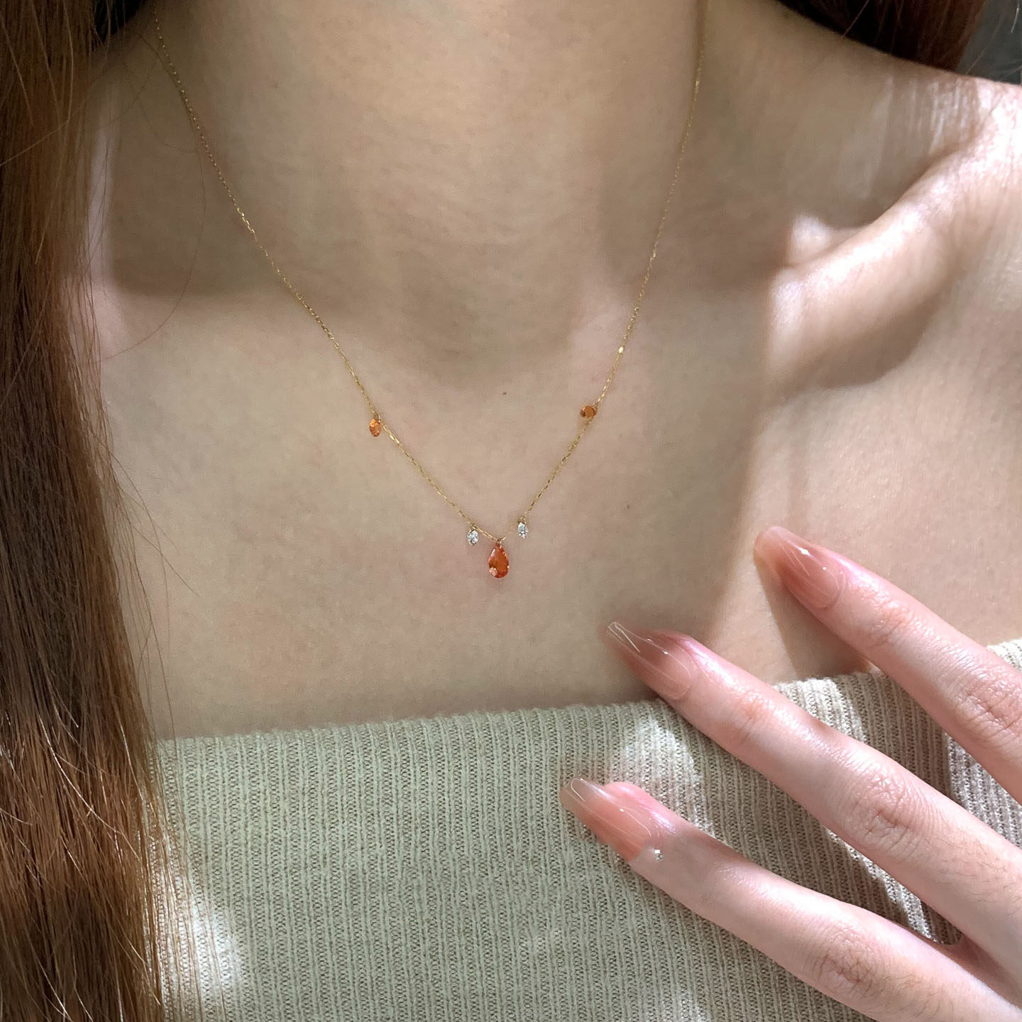 日落橘~极细款橙色水滴吊坠流苏项链配饰女生新款毛衣链轻奢小众