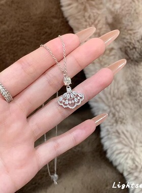 S925纯银镂空扇形蕾丝裙项链配饰