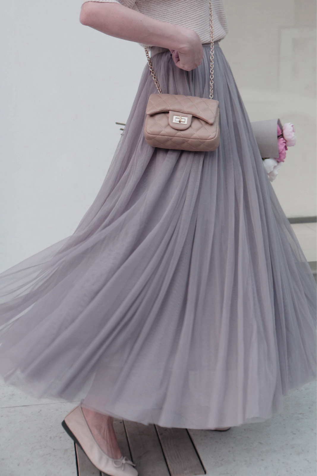 灰色纱裙中长款2025秋冬季配毛衣百褶高腰蓬蓬长裙女半身裙子半裙