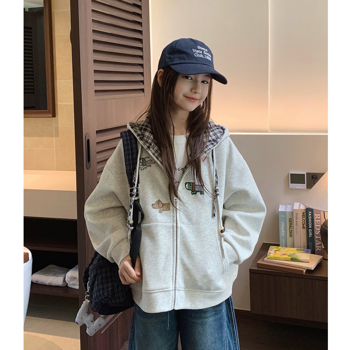 女大童学院风卫衣开衫2026秋季新款青少年韩版连帽上衣初中生外套