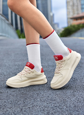 李宁正品云霄女子简约百搭减震回弹舒适厚底经典休闲鞋AGCU320