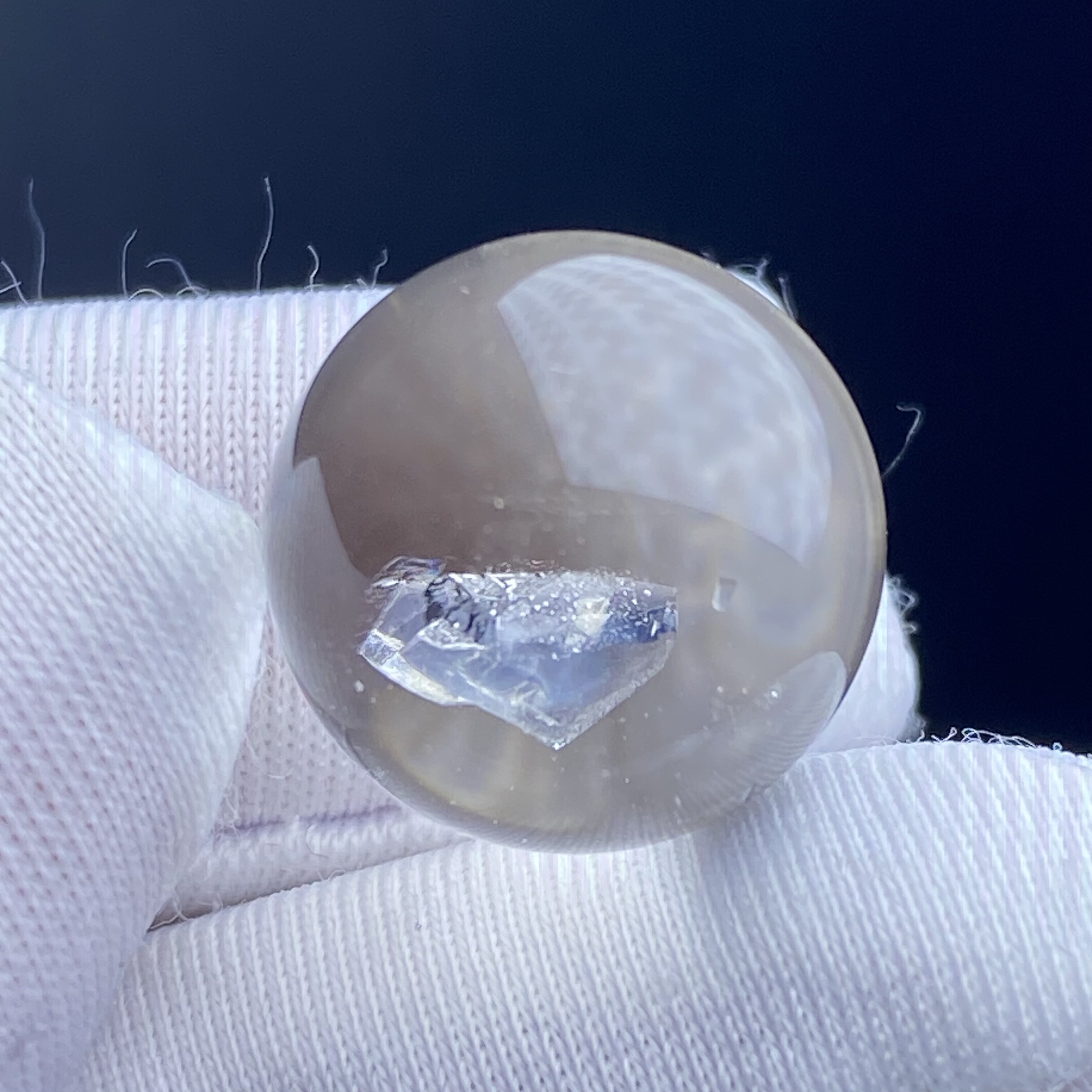 天然水晶包裹体蓝色矿石吊坠圆珠DIY水晶单珠饰品项链14.5mm