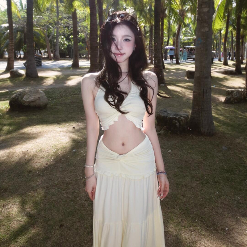 纯欲性感海边度假风套装女V领挂脖吊带背心露腰高腰半身裙两件套