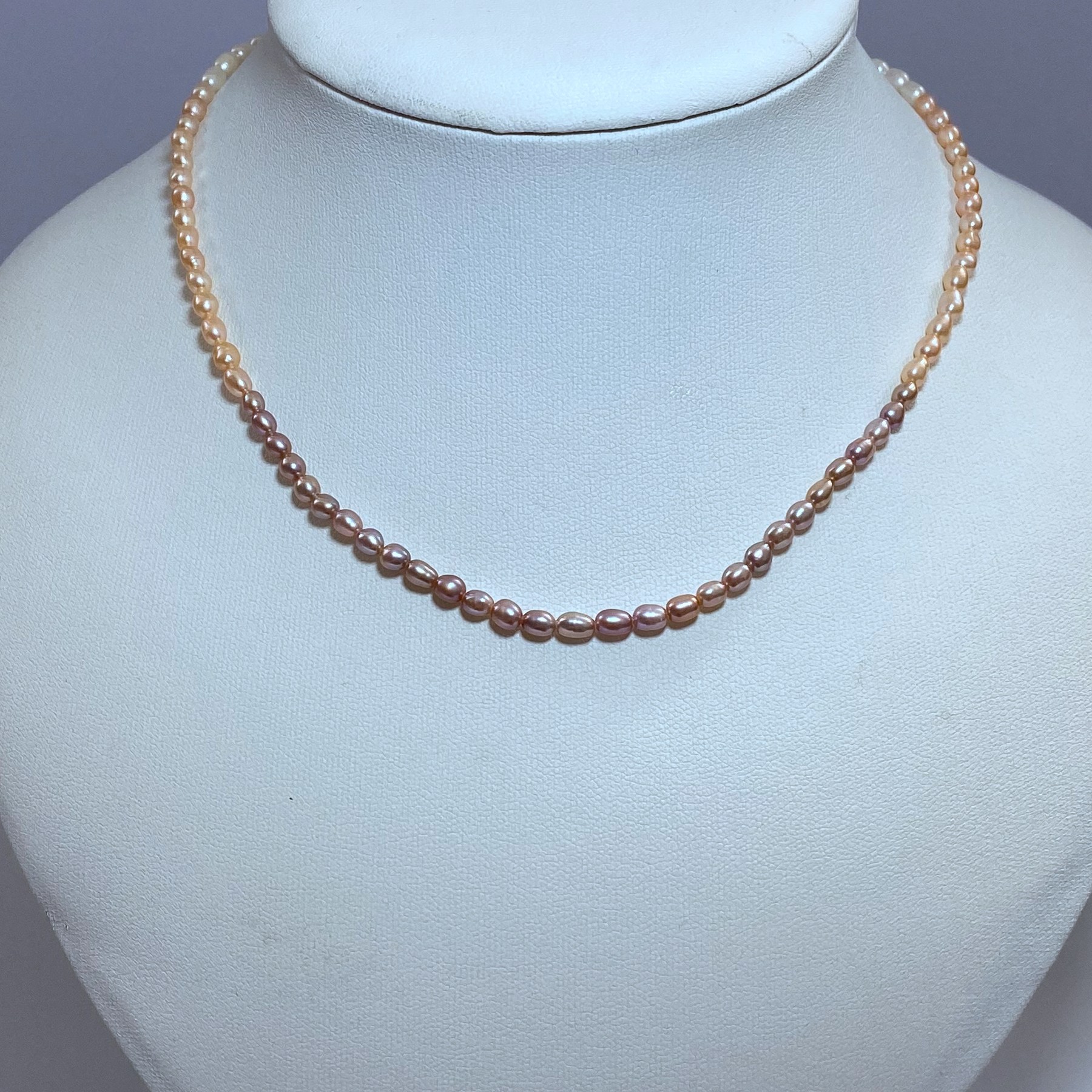 3-4mm天然白粉紫渐变色米形无核淡水珍珠项链锁骨链时尚女款颈饰