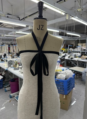 2026新款设计“贵女”白月光连衣裙黑白撞色抹胸度假长裙