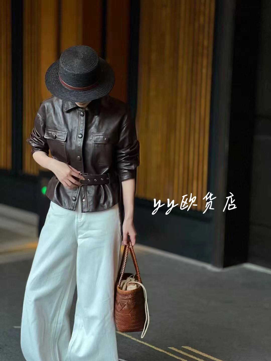2025秋季甜酷风皮衣女显瘦洋气休闲短款收腰绵羊皮上衣翻领外套潮