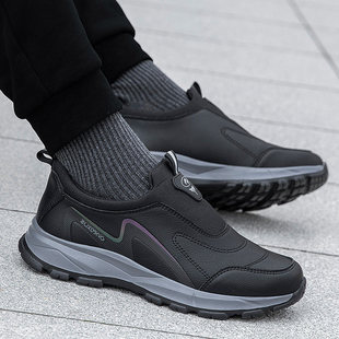老人鞋秋冬季防水休闲鞋黑色男鞋一脚蹬皮面防滑中老年爸爸健步鞋