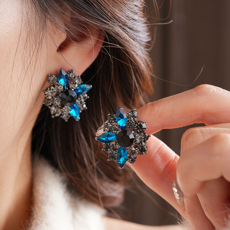 爆闪花朵耳钉2026新款爆款高级感轻奢气质大气小众独特贵气耳饰女,饰品/流行首饰/时尚饰品新,耳钉,淘宝优惠券,粉丝福利购,淘宝优惠卷