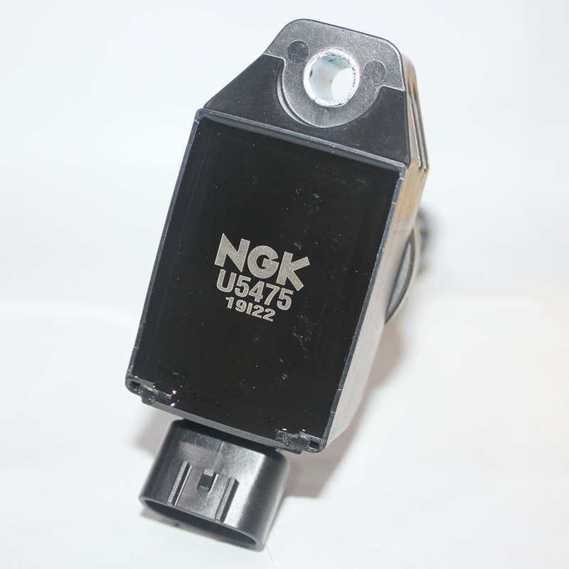 NGK点火线圈UX200ES300H凯美瑞
