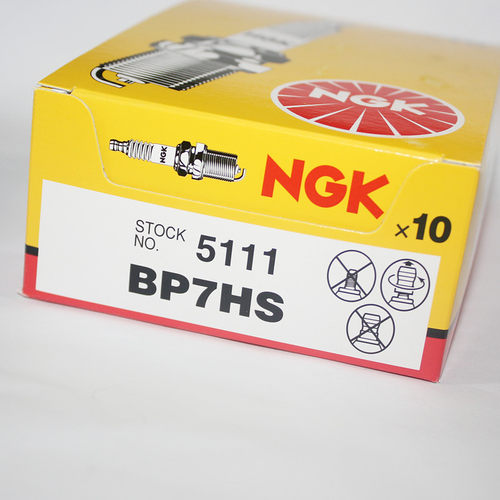 百胜水星海的航凯适用NGK船外机