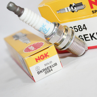 NGK双爪火花塞BKR6EKUB适用奥迪A6 A4 A8帕萨特B5领驭宝来高尔夫4