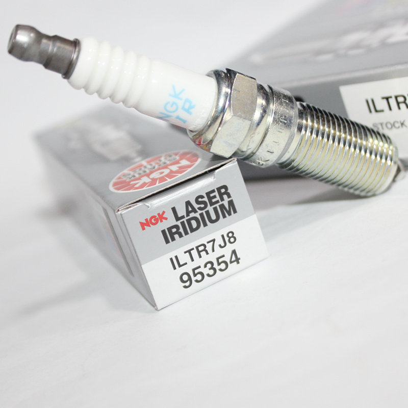 NGK铱铂金火花塞ILTR7J8适用奔腾B70 B90 X80致胜锐界金牛座2.7T