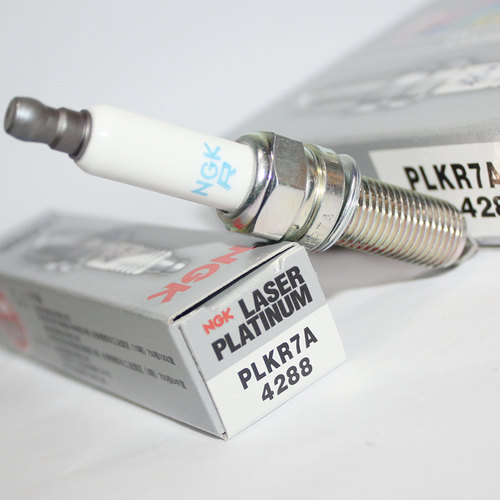 GLK300350272双铂金NGK火花塞