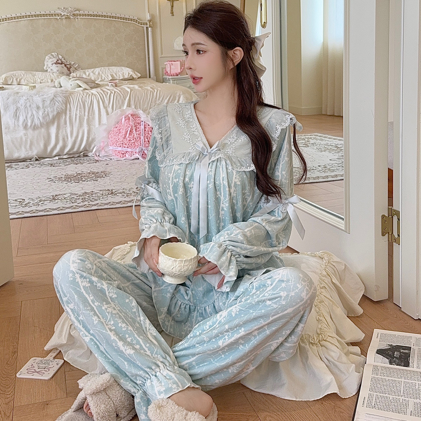 宫廷风海岛绒女秋冬保暖睡衣套装
