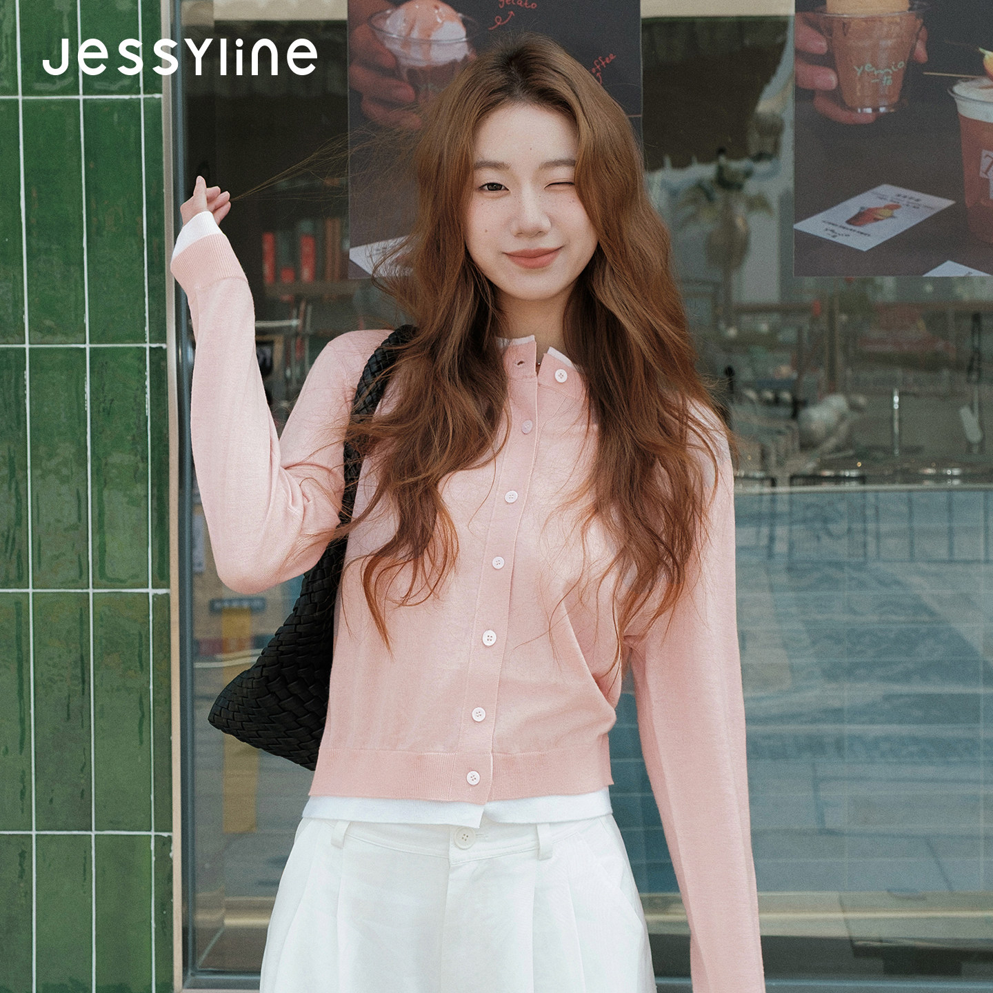 jessyline杰茜莱2026秋新款甜美风粉色针织开衫女长袖毛衣小外套