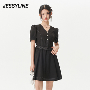 2折特卖款 jessyline夏女装 杰茜莱黑色v领收腰连衣裙 325111368