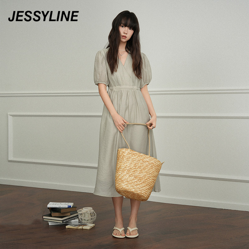jessyline2025夏季新款 杰茜莱绿色小清新v领收腰显瘦短袖连衣裙