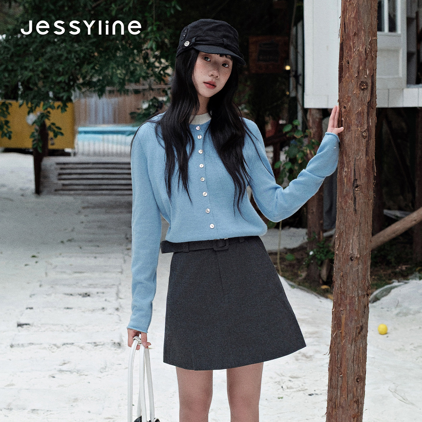 jessyline杰茜莱2026秋冬新款甜美风浅蓝色针织开衫女装绵羊毛衣