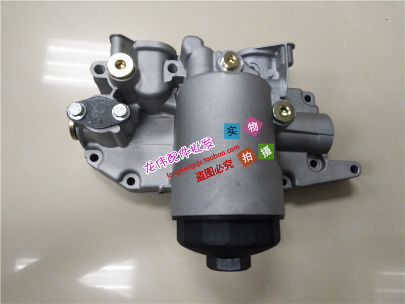 挖掘机配件VOLVO 沃尔沃EC210直喷D6D发动机缸体机油散热器边盖