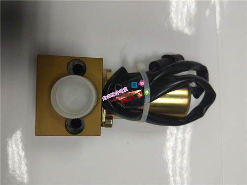 挖掘机配件卡特E200/312BE320B E320C E320D主泵液压泵电磁阀带座