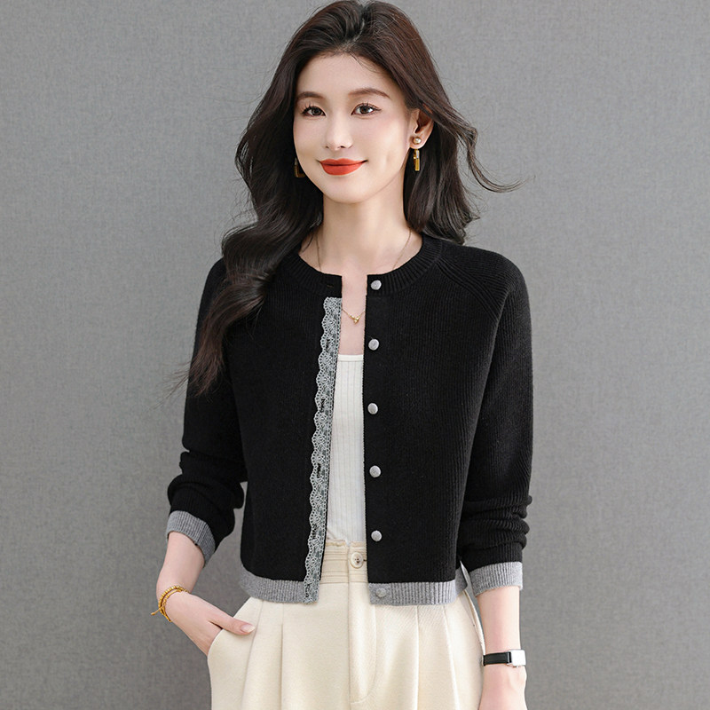 2025秋冬新款洋气针织开衫时尚设计短款百搭拼色小外套女爆款上衣