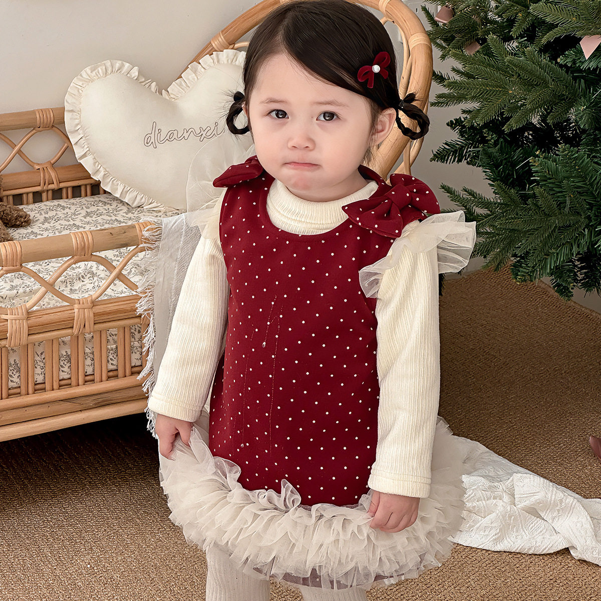 宝宝冬装加绒背心裙新款婴幼儿洋气波点拜年服女童周岁生日红裙子