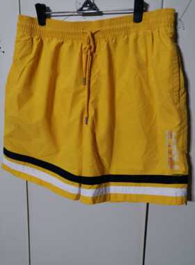 清仓处理加大加肥款大码黄色沙滩裤 男士时尚休闲夏装短裤 有内衬