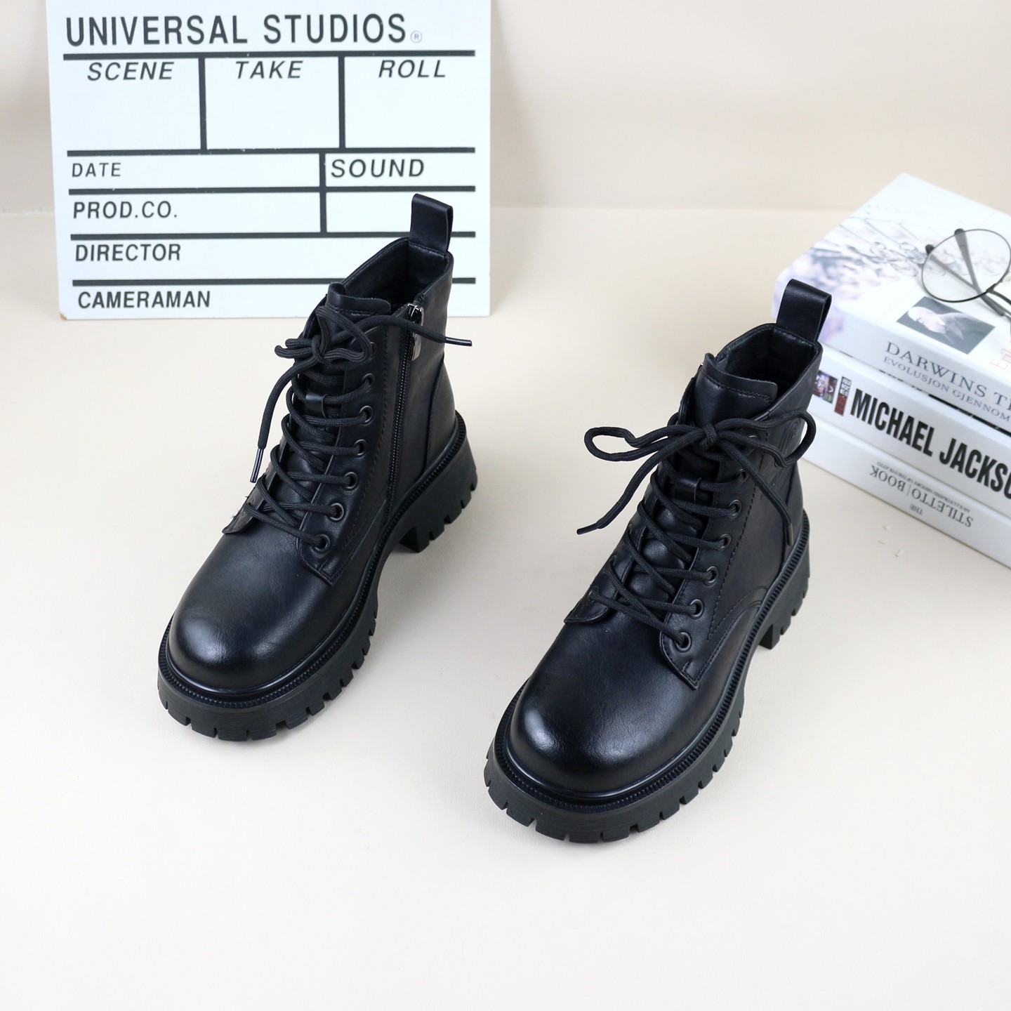 秋冬加绒厚底增高女马丁靴机车靴