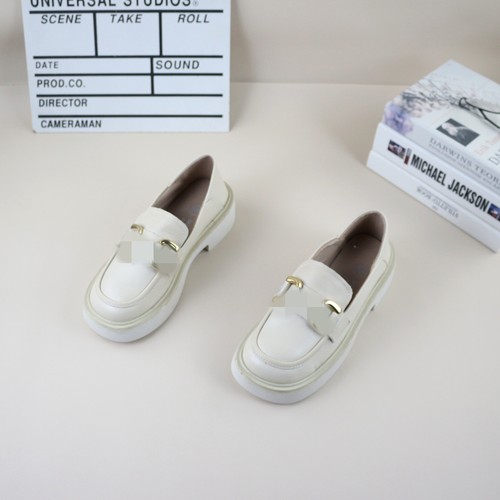 真皮粗跟厚底方头搭扣女乐福鞋