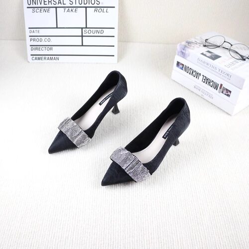 酒杯高跟尖头浅口水钻气质单鞋