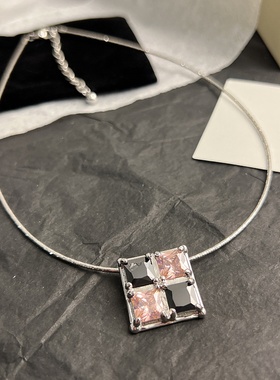 金属混合材质女珍珠水钻字母轻奢