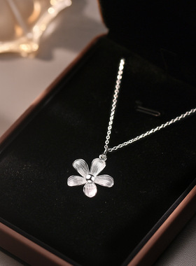 2025新款纯银S999项链花朵锁骨链时尚简约百搭足银吊坠女饰品礼物