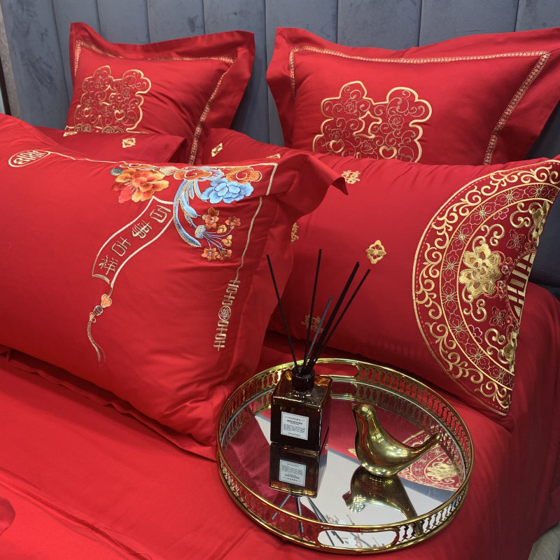 CHINESE-STYLE HIGH-END NEWLYWED DOUBLE HAPPINESS EMBROIDERED COTTON RED WEDDING FOUR-PIECE SET OF WEDDING QUILT BEDDING DOUBLE 1.8M