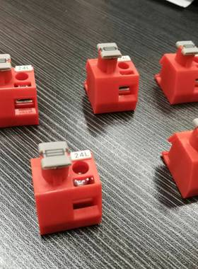 SUPU速普SUP 4橙色4平方导轨安装32A保险管变压器专用端子620152