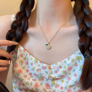 森系甜美橘子钛钢项链感气质轻奢小清新吊坠新款小众锁骨链女