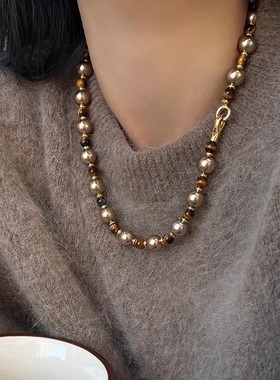 金属扣秋冬美拉德虎眼石摩卡金棕施家珍珠混彩项链轻奢小众毛衣链